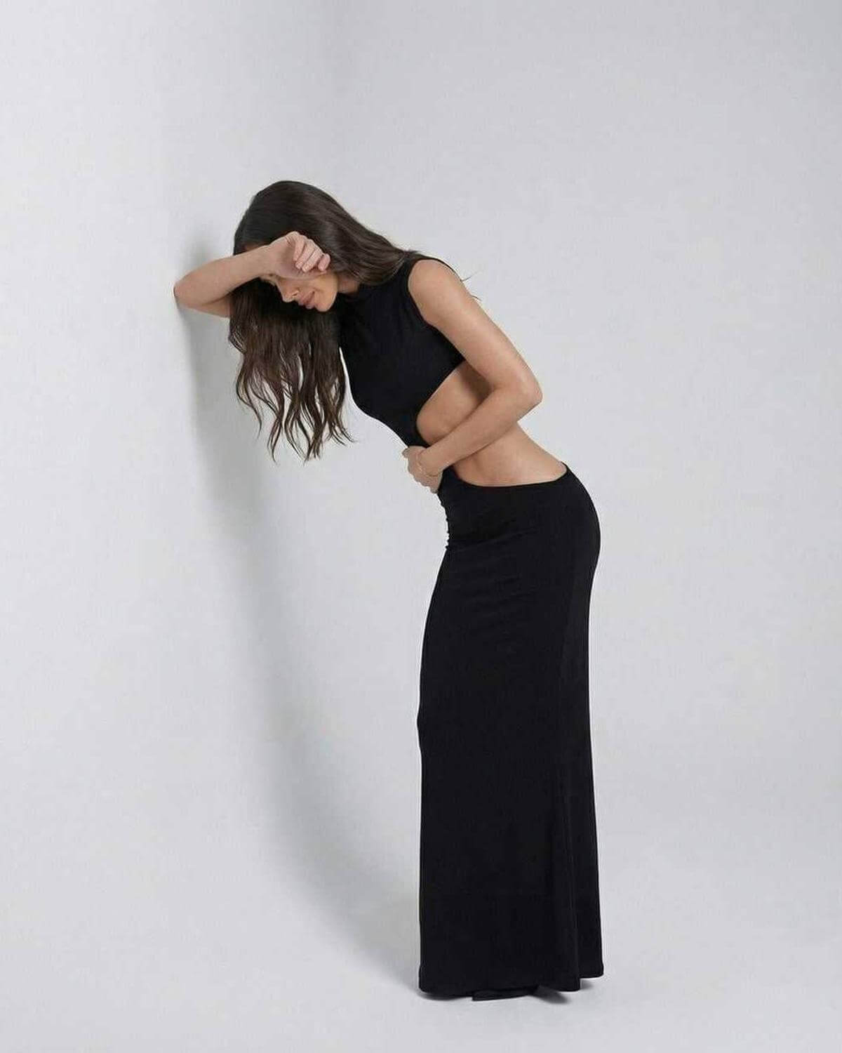 Black Bodycon Round Neck Sleeveless Maxi Dress | Evening Events & Celebrations, side view | Ramblion | SKU: VMX-98321-black-L-6200,VMX-98321-black-M-2992,VMX-98321-black-S-7994,VMX-98321-black-XL-8854,VMX-98321-black-XS-9882