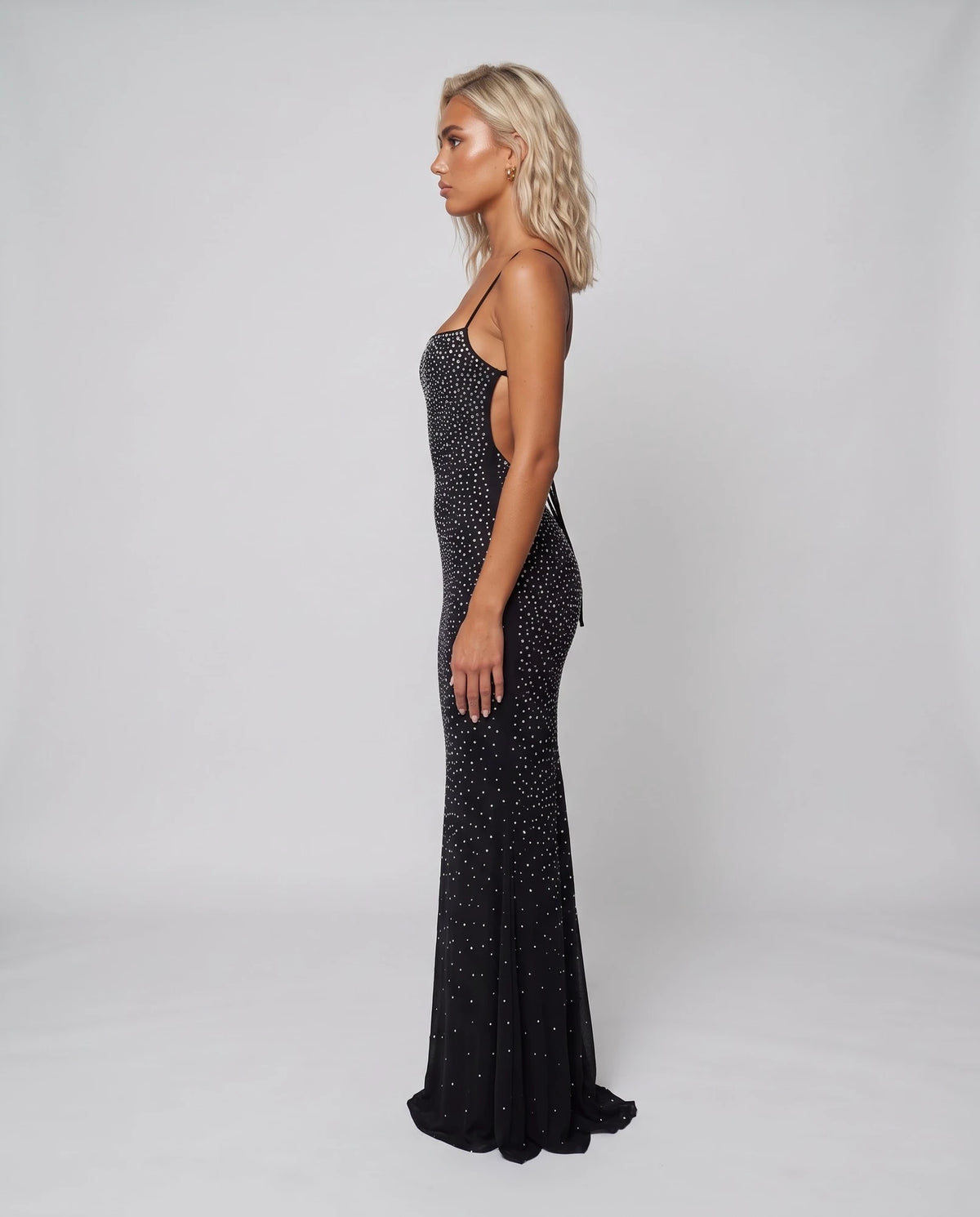 Elanore Maxi Dresses — Black | SKU: RB-4f6fd5-black-2,RB-4f6fd5-black-4,RB-4f6fd5-black-6,RB-4f6fd5-black-8,RB-4f6fd5-black-10,RB-4f6fd5-black-12,RB-4f6fd5-black-14,RB-4f6fd5-black-14W,RB-4f6fd5-black-16