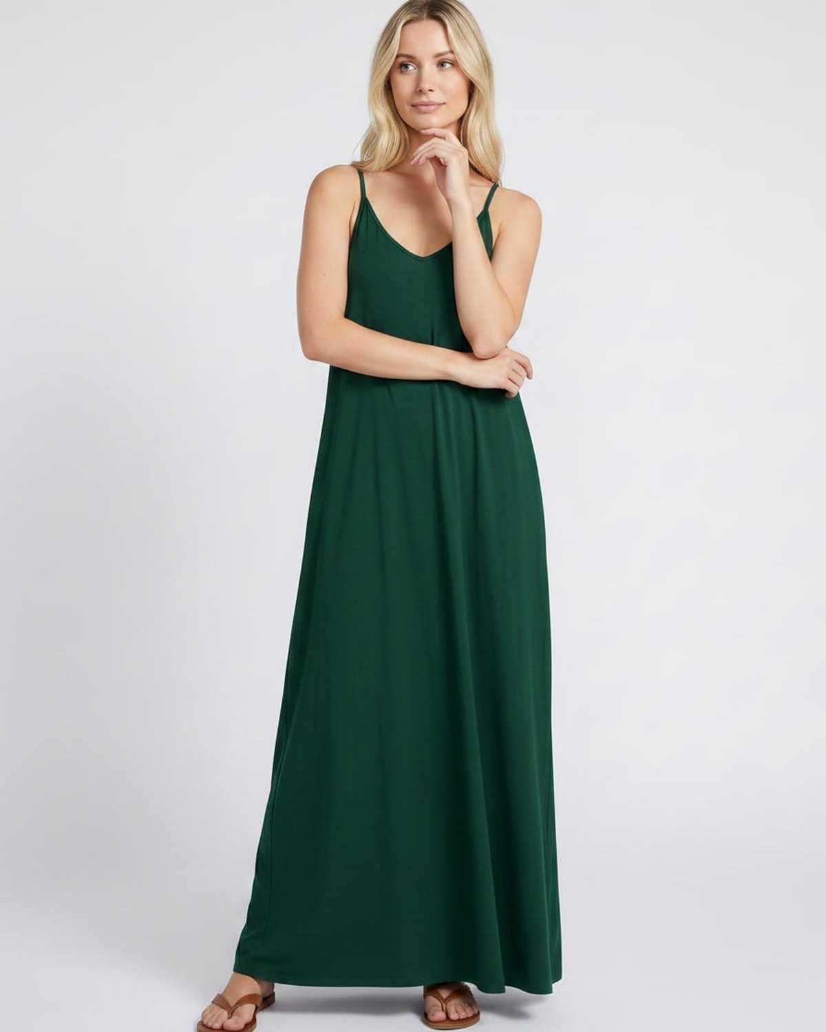Ramblion Eva maxi dress — v-neck neckline · styled view 18 · styled for prom season