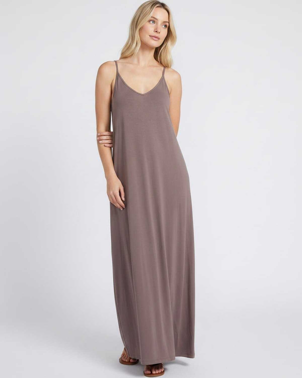 Ramblion Eva maxi dress — v-neck neckline · styled view 25 · styled for prom season