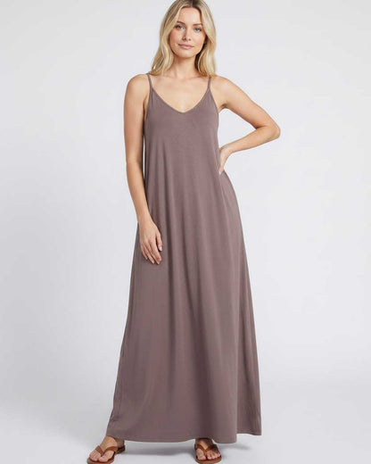 Ramblion Eva maxi dress — v-neck neckline · styled view 27 · styled for prom season