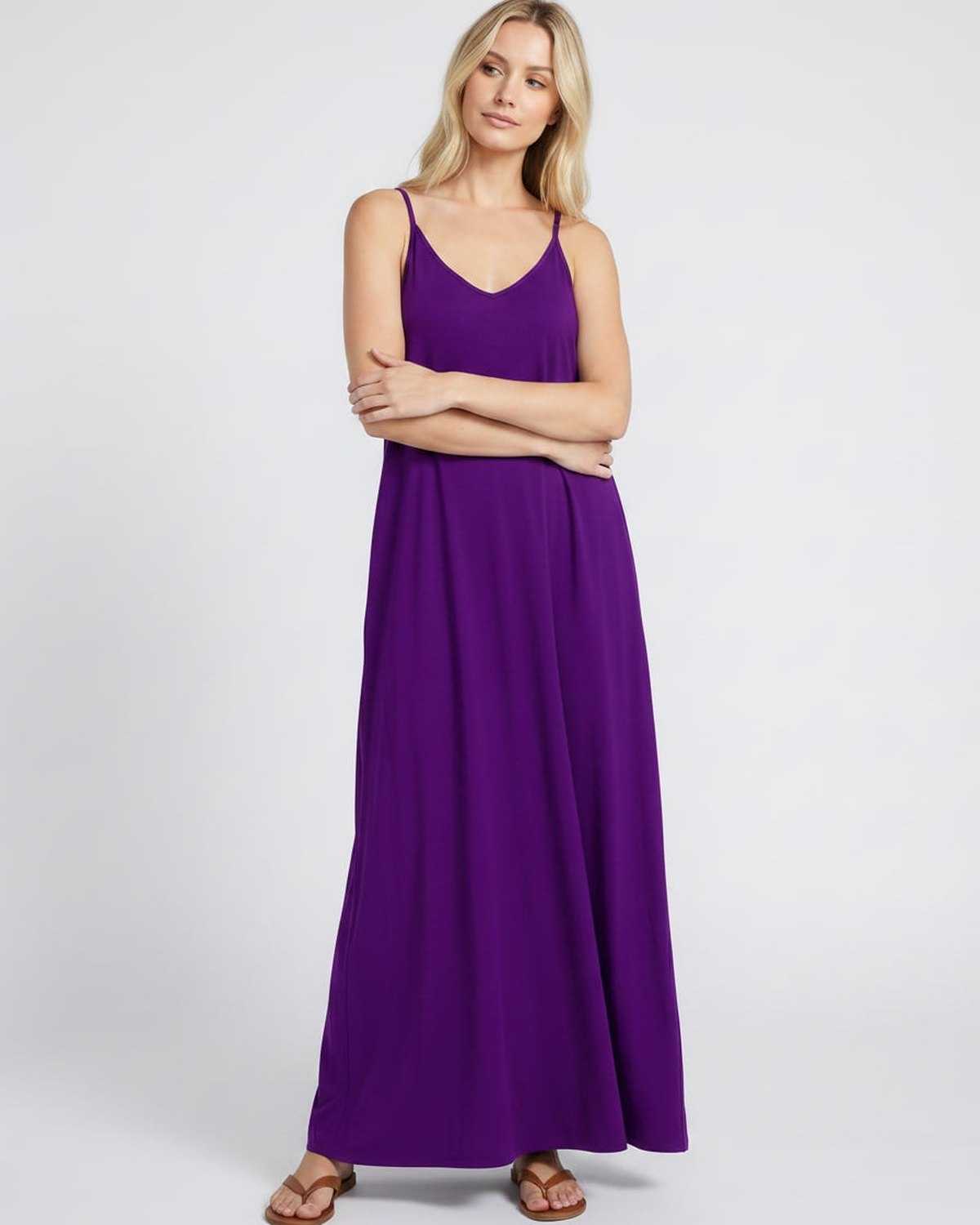 Ramblion Eva maxi dress — v-neck neckline · styled view 31 · styled for prom season