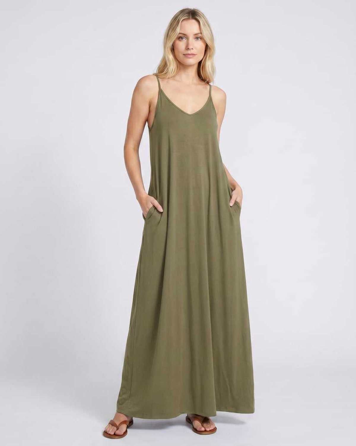 Ramblion Eva maxi dress — v-neck neckline · styled view 43 · styled for prom season