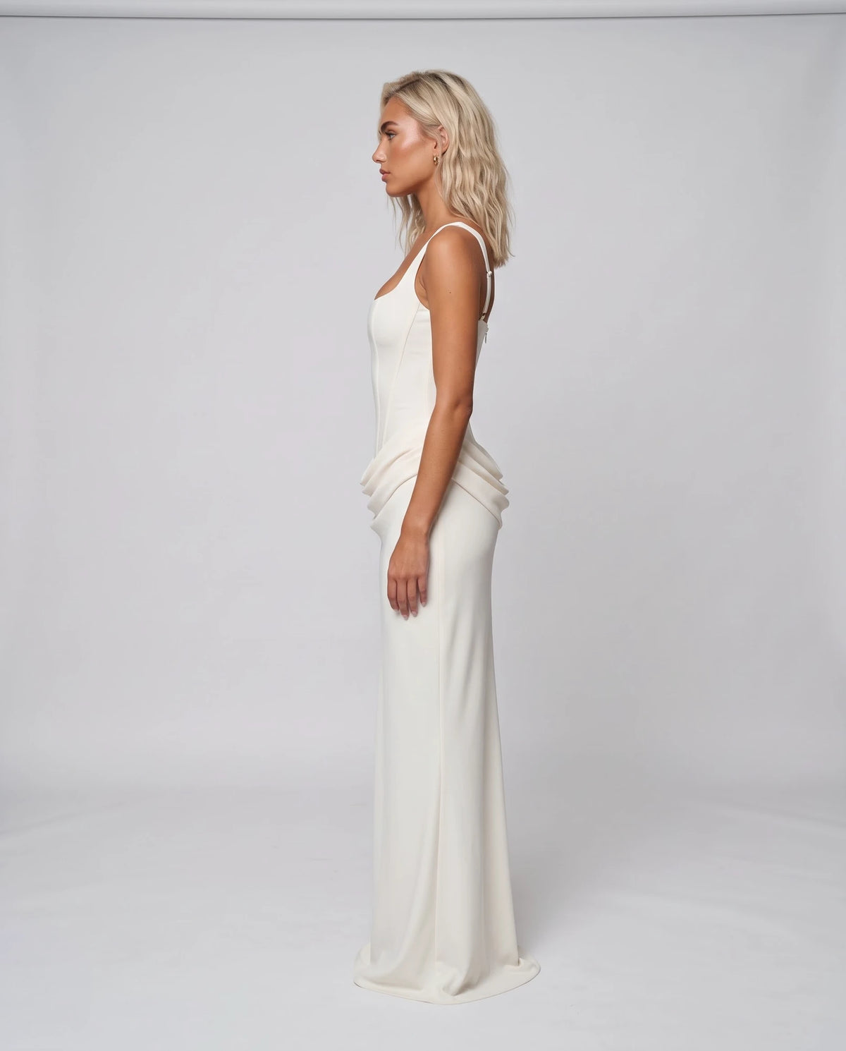 Fennelle Maxi Dresses — White | SKU: RB-aee9d2-white-XS,RB-aee9d2-white-S,RB-aee9d2-white-M,RB-aee9d2-white-L
