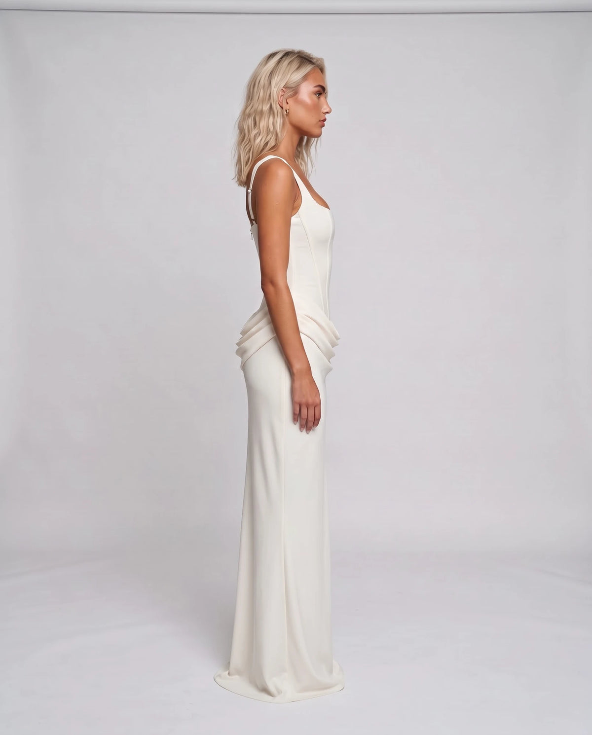 Fennelle Maxi Dresses — White | SKU: RB-aee9d2-white-XS,RB-aee9d2-white-S,RB-aee9d2-white-M,RB-aee9d2-white-L