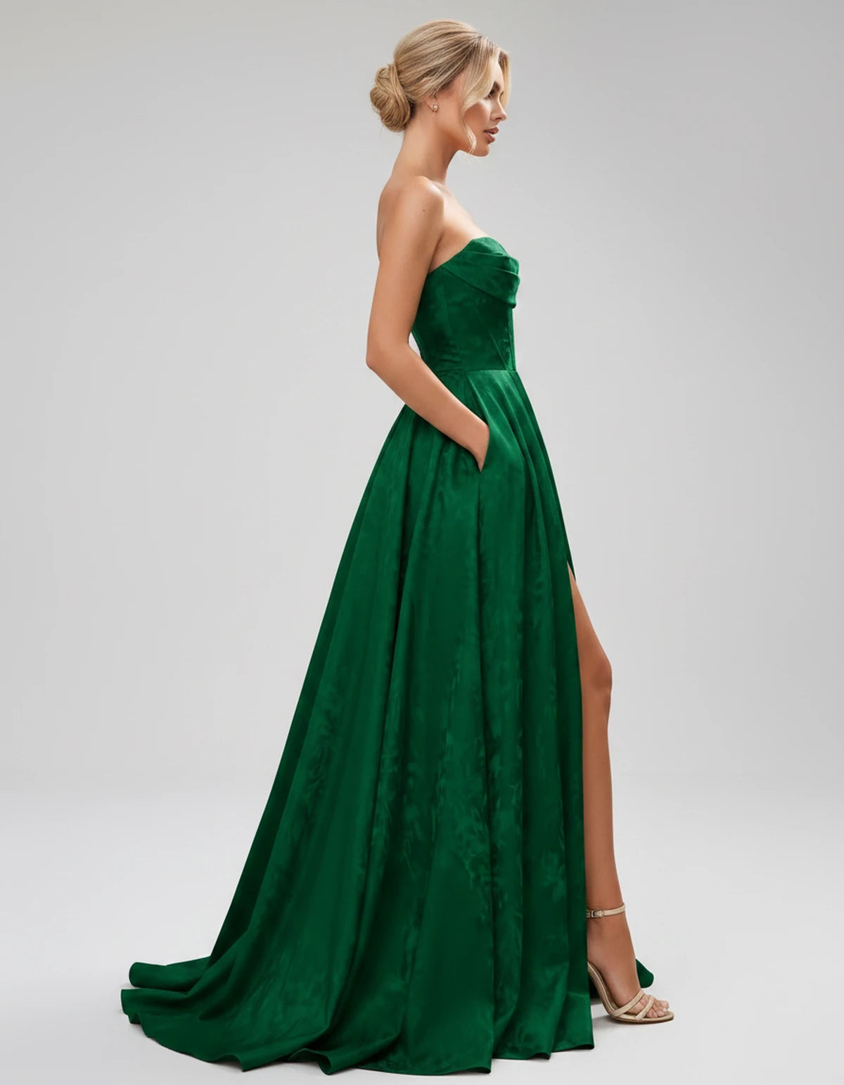 Florentia Maxi Dresses — Emerald | SKU: RB-cd50fa-emerald-2,RB-cd50fa-emerald-4,RB-cd50fa-emerald-6,RB-cd50fa-emerald-8,RB-cd50fa-emerald-10,RB-cd50fa-emerald-12,RB-cd50fa-emerald-14,RB-cd50fa-emerald-16,RB-cd50fa-emerald-16W,RB-cd50fa-emerald-18W,RB-cd50fa-emerald-20W,RB-cd50fa-emerald-22W