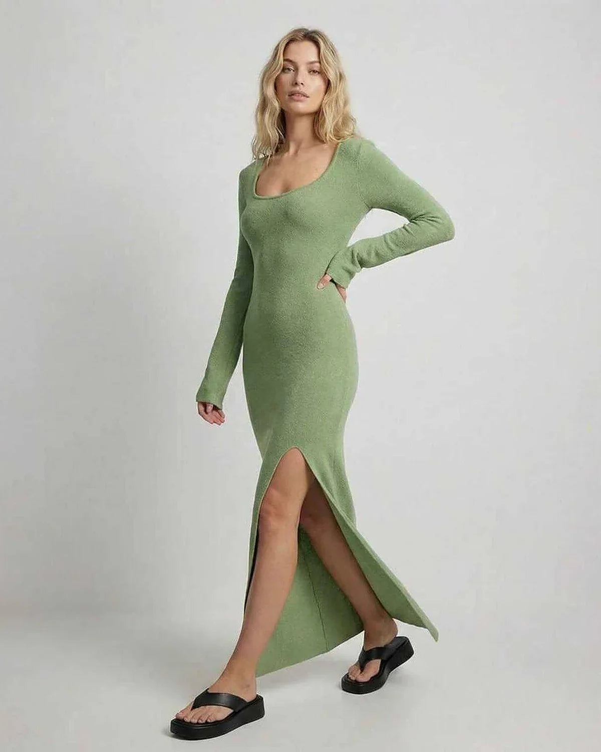 Green Cotton Bodycon Round Neck Long Sleeve Maxi Dress | Formal Occasions & Casual Outings, side view | Ramblion | SKU: VMD-483927165-green-L-1825,VMD-483927165-green-M-2492,VMD-483927165-green-S-2165,VMD-483927165-green-XL-6870,VMD-483927165-green-XS-4892