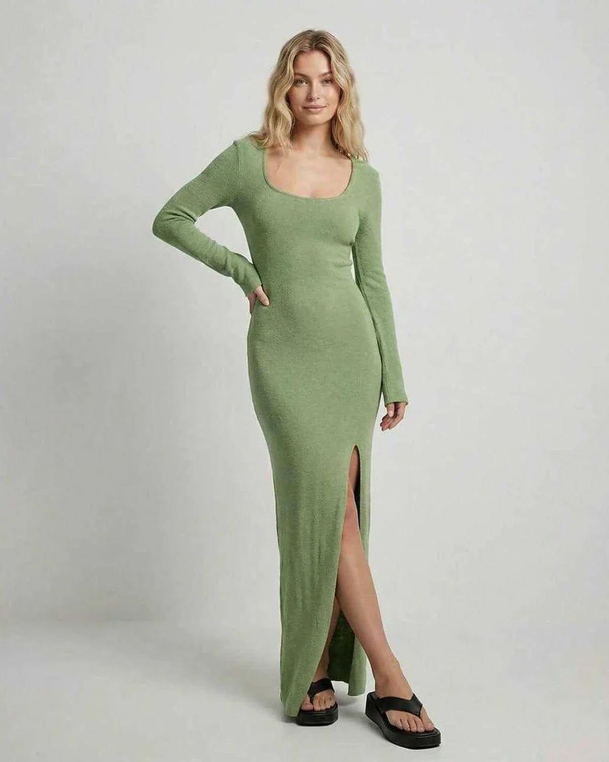 Green Cotton Bodycon Round Neck Long Sleeve Maxi Dress | Formal Occasions & Casual Outings, front view | Ramblion | SKU: VMD-483927165-green-L-1825,VMD-483927165-green-M-2492,VMD-483927165-green-S-2165,VMD-483927165-green-XL-6870,VMD-483927165-green-XS-4892