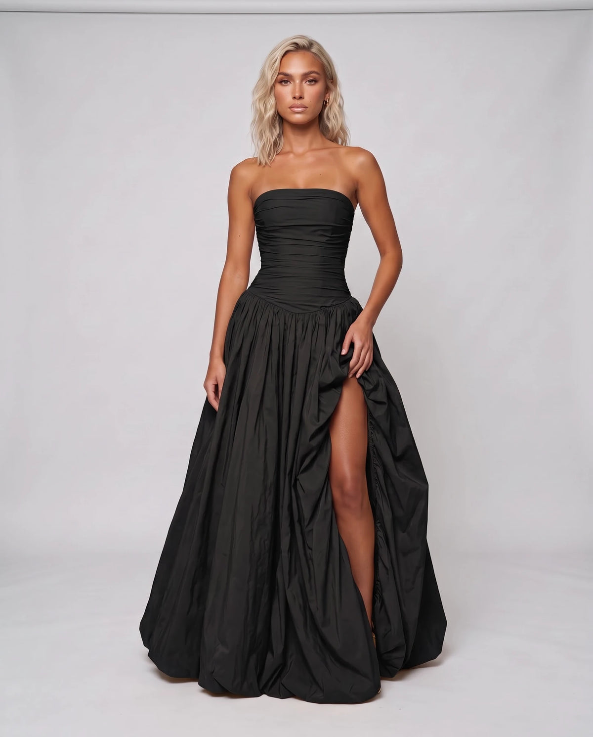 Giralda Maxi Dresses — Black | SKU: RB-f4dfc6-black-XS,RB-f4dfc6-black-S,RB-f4dfc6-black-M,RB-f4dfc6-black-L