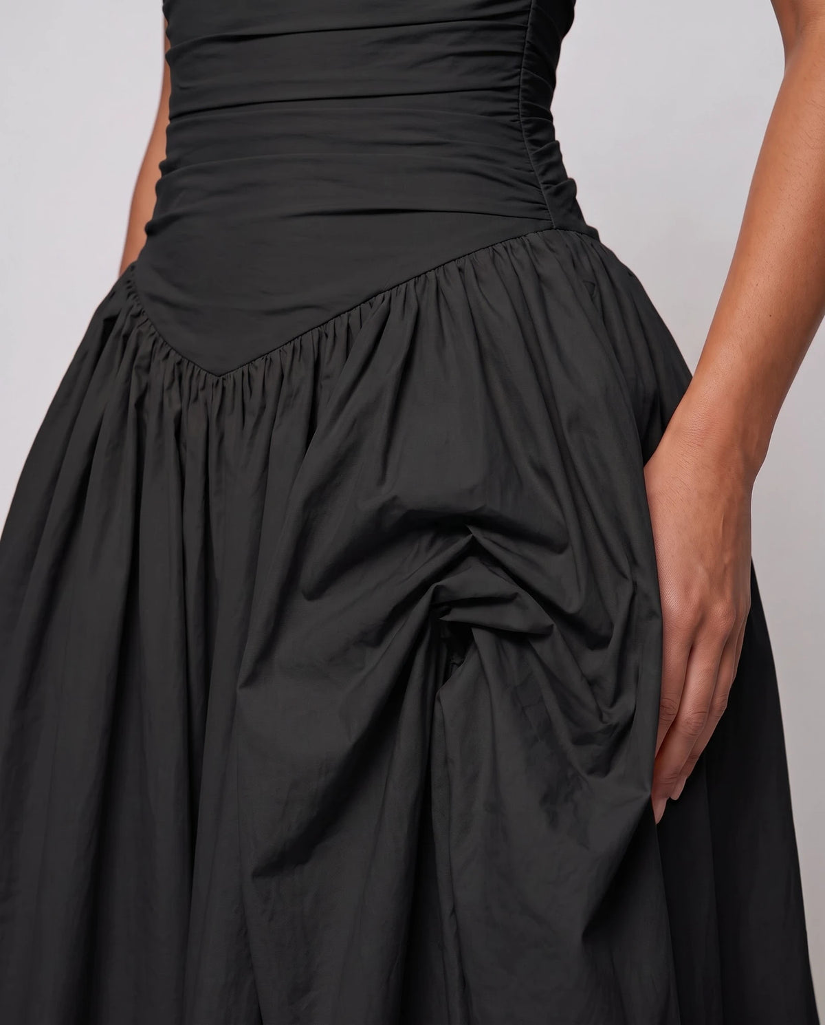 Giralda Maxi Dresses — Black | SKU: RB-f4dfc6-black-XS,RB-f4dfc6-black-S,RB-f4dfc6-black-M,RB-f4dfc6-black-L