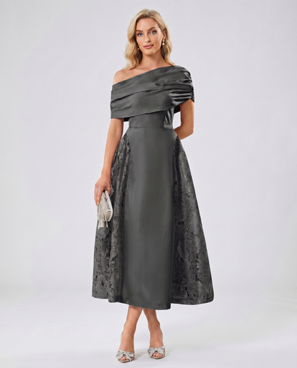 Veloria Midi Dress