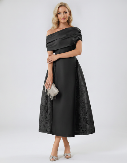 Veloria Midi Dress