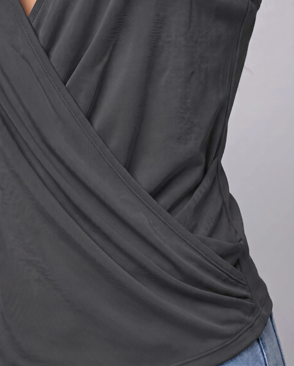 Lambrine Tops — Black | SKU: RB-8614ef-black-XS,RB-8614ef-black-S,RB-8614ef-black-M,RB-8614ef-black-L