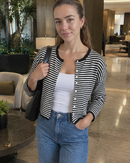 Larkelle Cardigans — Black And White | SKU: RB-3dfc75-blacka9f-XS,RB-3dfc75-blacka9f-S,RB-3dfc75-blacka9f-M,RB-3dfc75-blacka9f-L,RB-3dfc75-blacka9f-XL