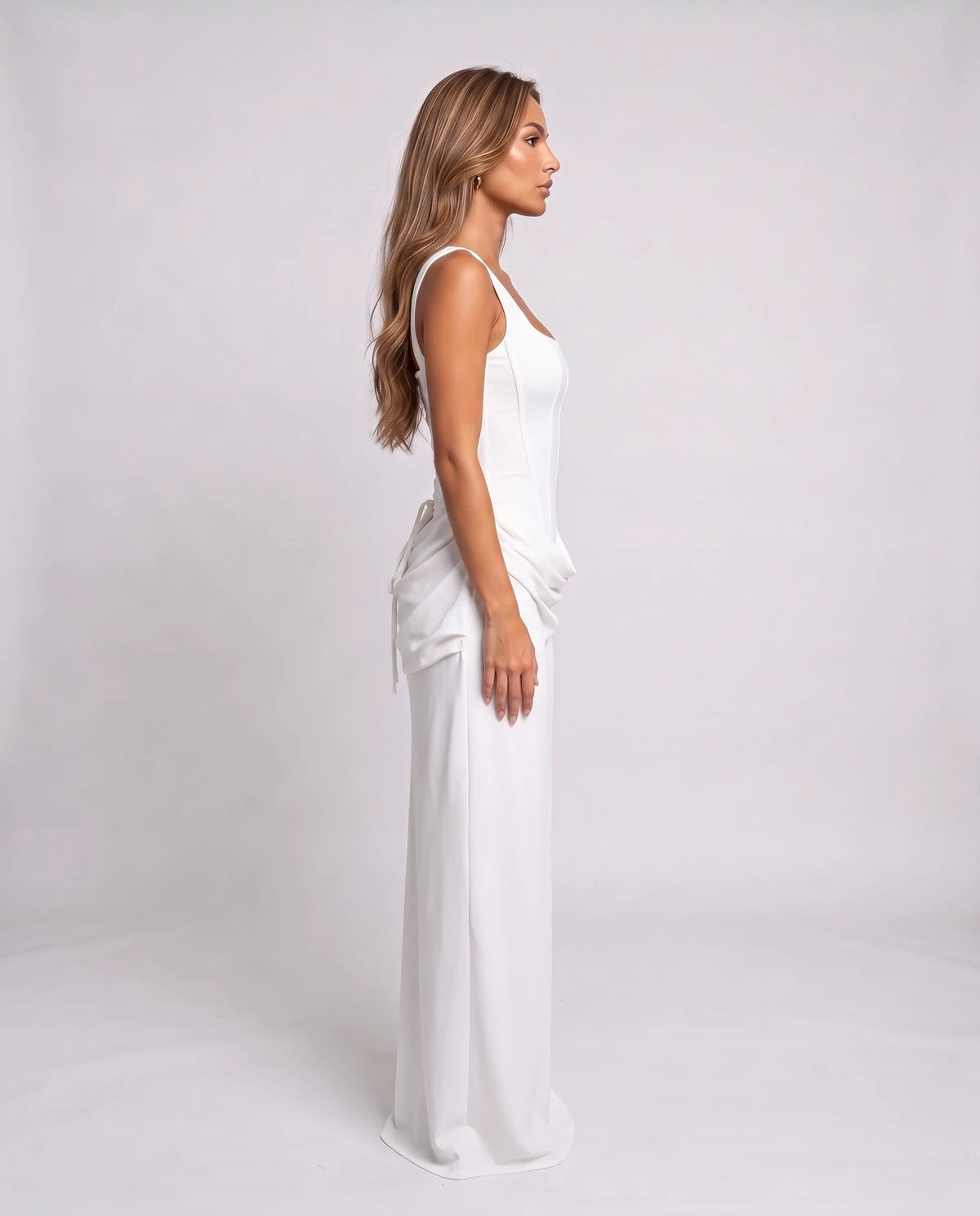 Lyonesse Maxi Dresses — White | SKU: RB-2b46d8-white-XS,RB-2b46d8-white-S,RB-2b46d8-white-M,RB-2b46d8-white-L
