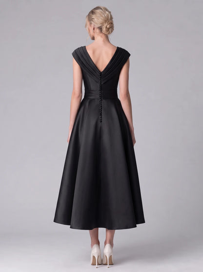 Madrigal Midi Dresses — Black | SKU: RB-e8c11e-black-2,RB-e8c11e-black-4,RB-e8c11e-black-6,RB-e8c11e-black-8,RB-e8c11e-black-10,RB-e8c11e-black-12,RB-e8c11e-black-14,RB-e8c11e-black-16,RB-e8c11e-black-16W,RB-e8c11e-black-18W,RB-e8c11e-black-20W,RB-e8c11e-black-22W