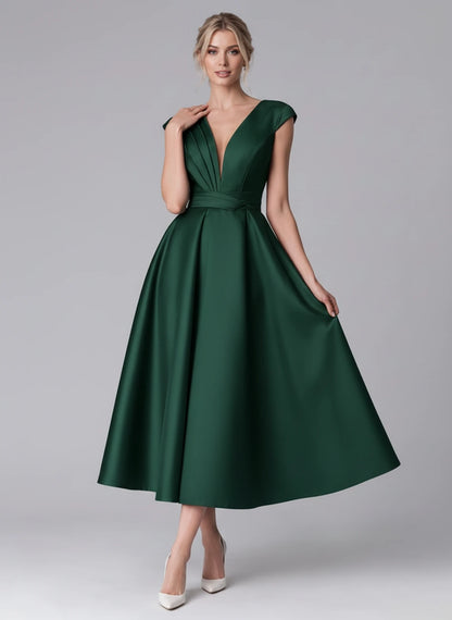 Madrigal Midi Dresses — Green | SKU: RB-e8c11e-green-2,RB-e8c11e-green-4,RB-e8c11e-green-6,RB-e8c11e-green-8,RB-e8c11e-green-10,RB-e8c11e-green-12,RB-e8c11e-green-14,RB-e8c11e-green-16,RB-e8c11e-green-16W,RB-e8c11e-green-18W,RB-e8c11e-green-20W,RB-e8c11e-green-22W