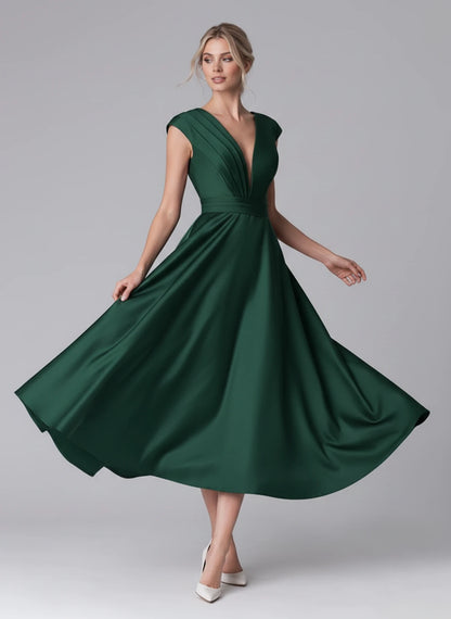 Madrigal Midi Dresses — Green | SKU: RB-e8c11e-green-2,RB-e8c11e-green-4,RB-e8c11e-green-6,RB-e8c11e-green-8,RB-e8c11e-green-10,RB-e8c11e-green-12,RB-e8c11e-green-14,RB-e8c11e-green-16,RB-e8c11e-green-16W,RB-e8c11e-green-18W,RB-e8c11e-green-20W,RB-e8c11e-green-22W