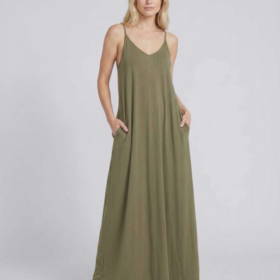 Ramblion Eva maxi dress — runway video 7 · styled for prom and cocktail season