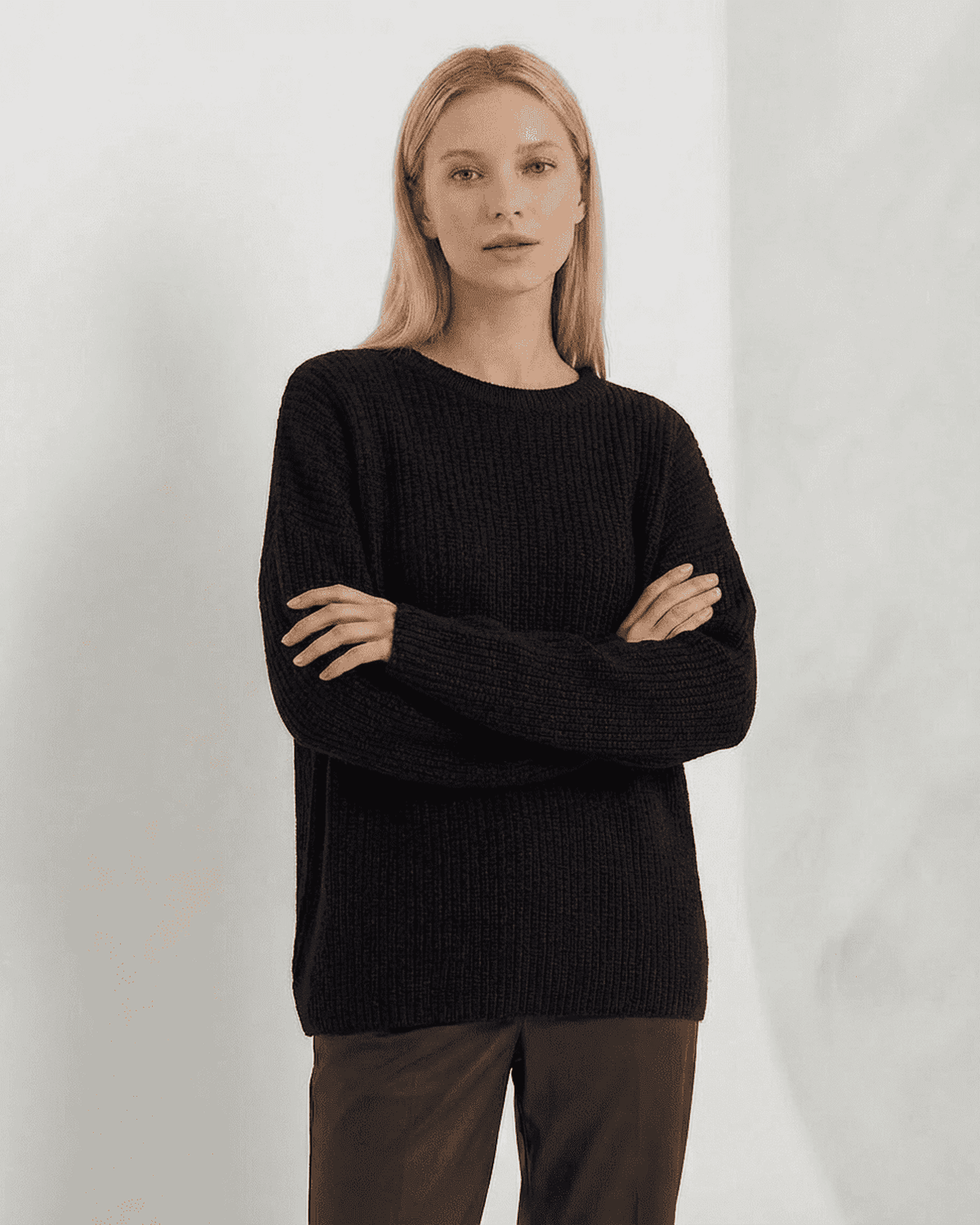 Arden Sweater – Loose Fit Ribbed Knitwear in Black with Round Neck by RAMBLION