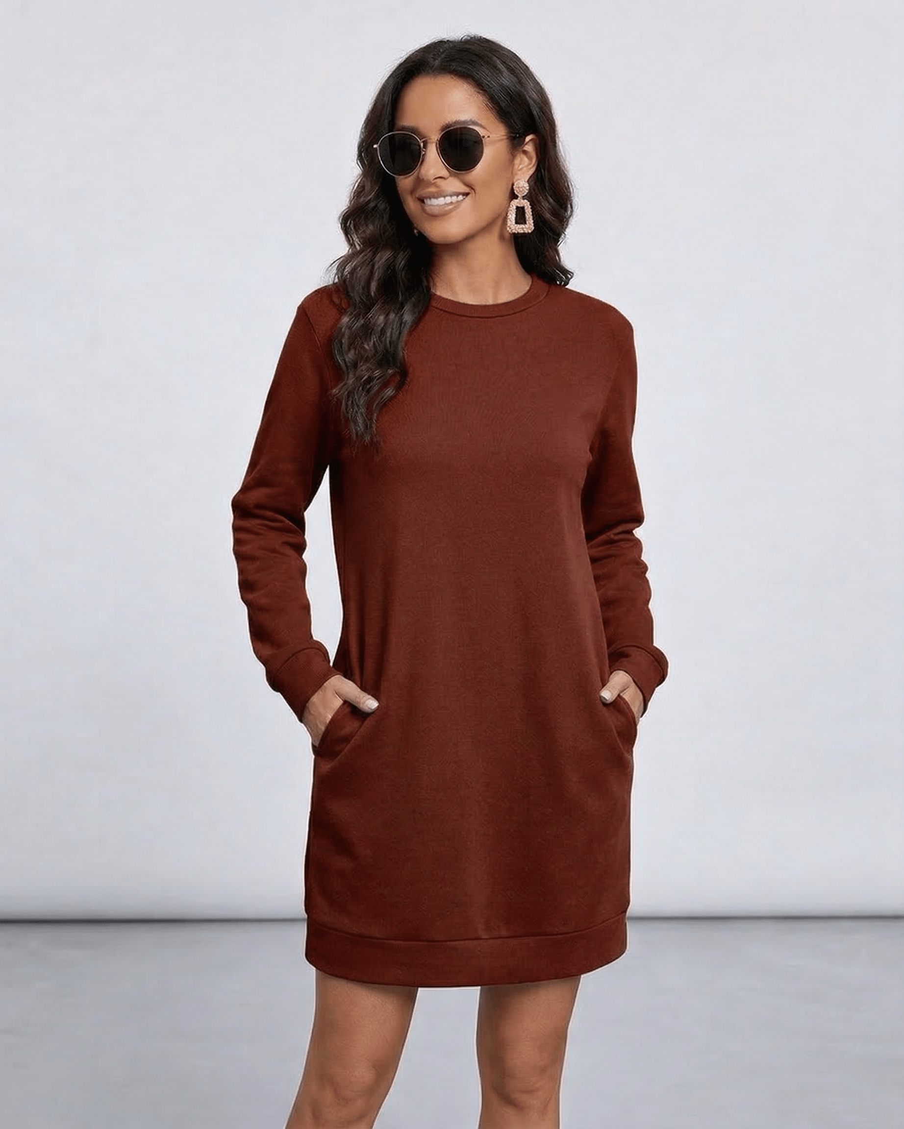 Linn Mini Dress in rich brown, featuring pockets and a relaxed fit, perfect for casual outings by RAMBLION.