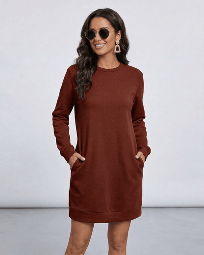 Linn Mini Dress in rich brown, featuring pockets and a relaxed fit, perfect for casual outings by RAMBLION.