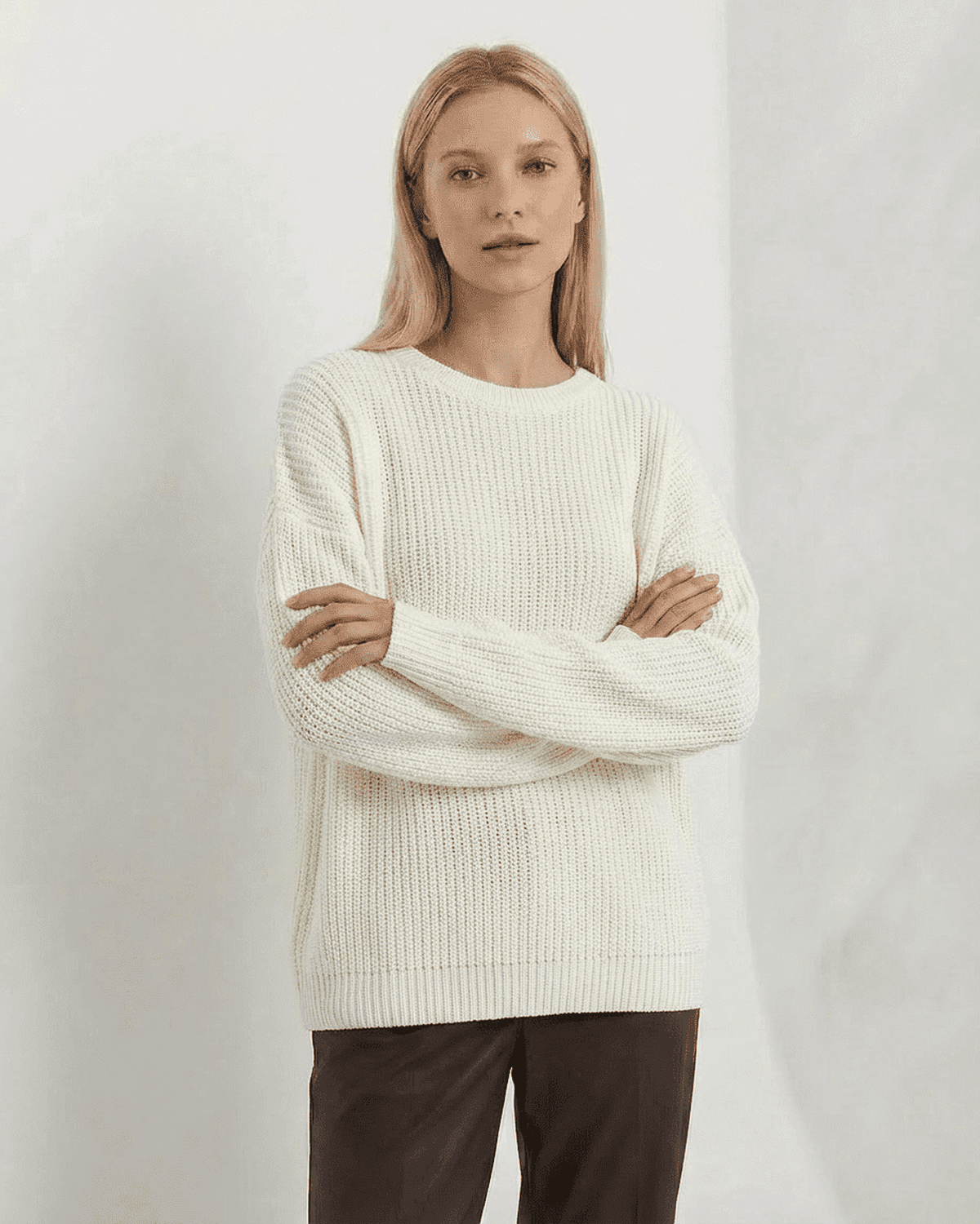 Seren Sweater - Loose Fit Thick Ribbed Knitwear in Ivory by RAMBLION, perfect for fall and winter style.