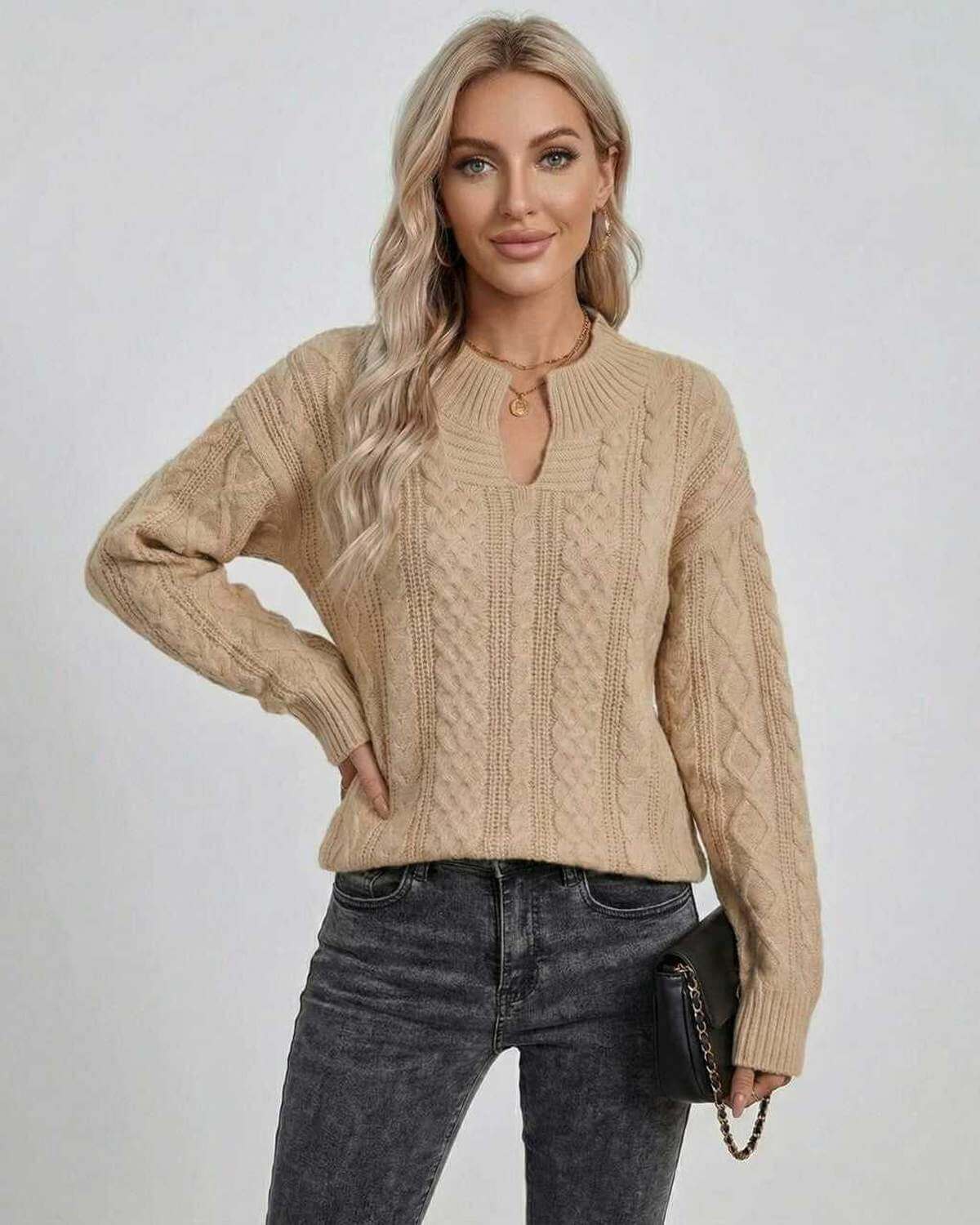 Sagi Sweater by RAMBLION, chic beige cable knit design, perfect for Autumn and Winter wardrobe, versatile and stylish.
