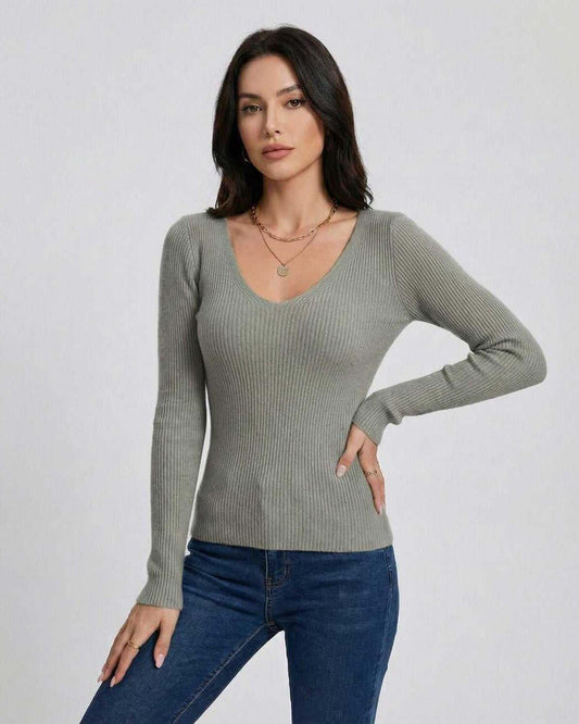 Sixa Pullover by RAMBLION, grey V-neck sweater, lightweight, comfortable, perfect for casual or professional occasions.