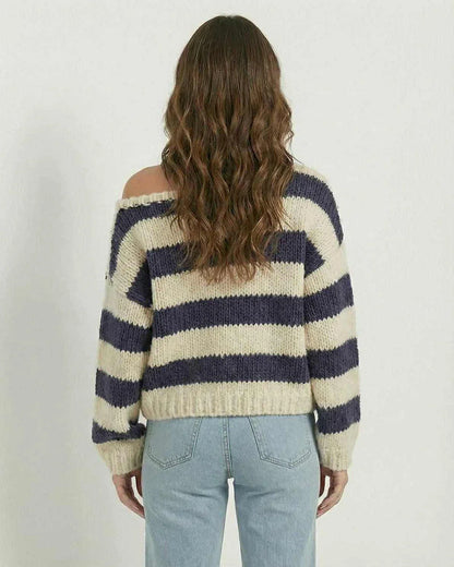 White Pullover, back view | Ramblion | SKU: CP-74821-navyivory-L-1392,CP-74821-navyivory-M-7440,CP-74821-navyivory-S-2420,CP-74821-navyivory-XL-5519,CP-74821-navyivory-XS-3476