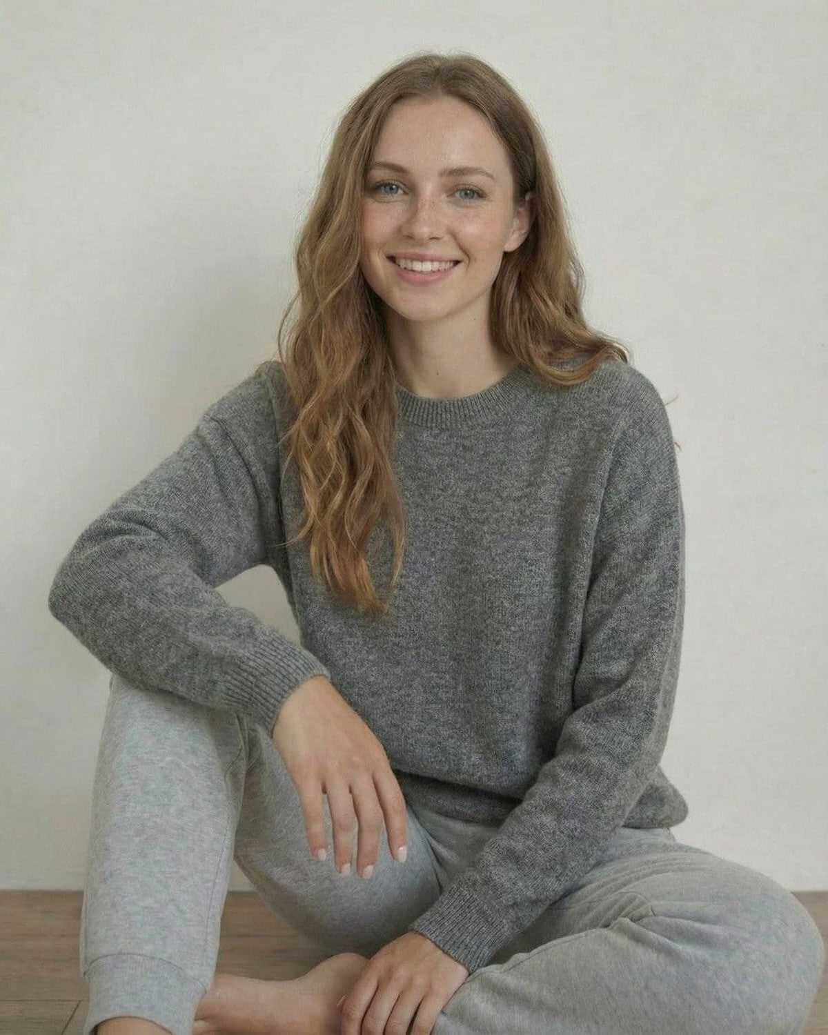 Wyra Pullover by RAMBLION, grey women's sweater, round neck, cozy and stylish for relaxing days.