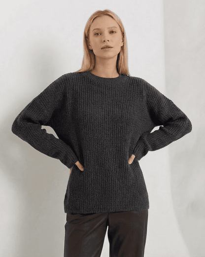 Xady Sweater in grey, round neck, relaxed fit, perfect for cozy everyday wear by RAMBLION.