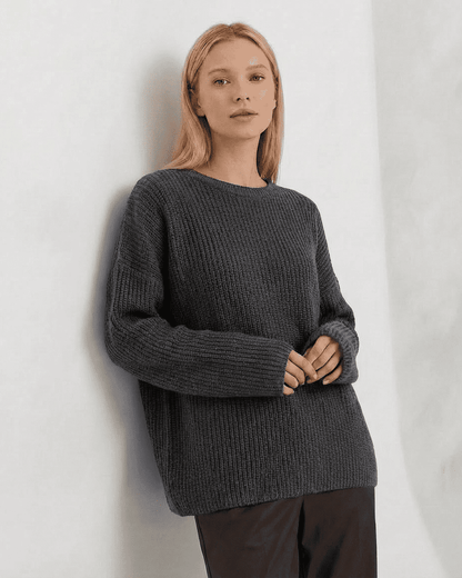 Xady Sweater in grey, relaxed fit with plush fabric, perfect for cozy everyday wear by RAMBLION.